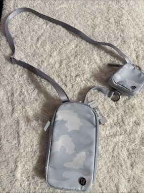 Lululemon-NWT Athletica Gray Camo Crossbody Phone Pouch with Coin Case